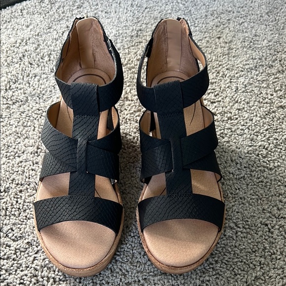 Dr. Scholl's Shoes - Dr. Scholl's Black Strappy Wedge Sandals
